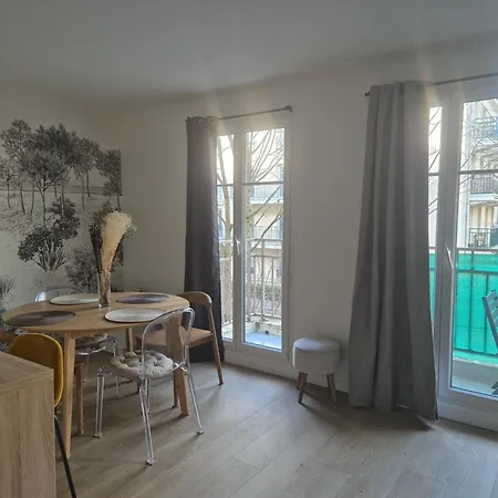 Cosy Pres Du Rer Apartmán Chessy (Seine-et-Marne)